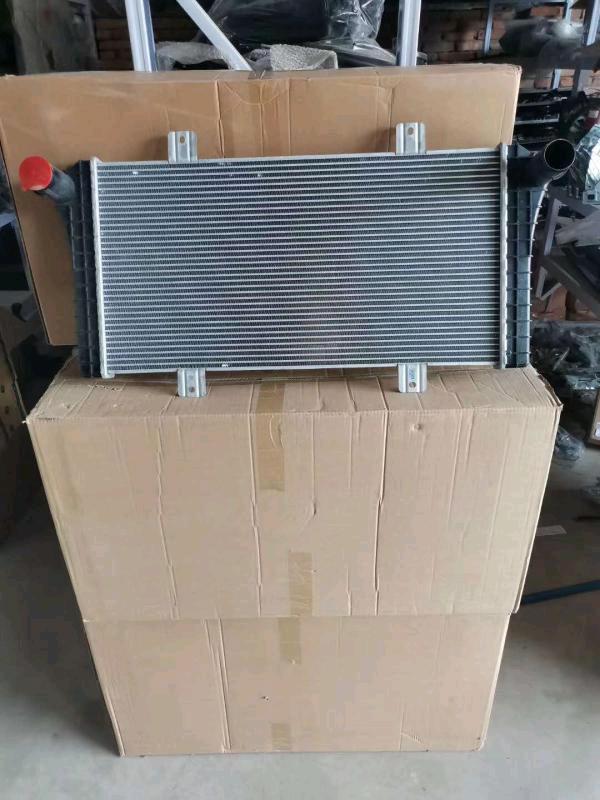 华泰圣达菲中冷器新款圣达菲A25中冷器1.5T散热器中冷器