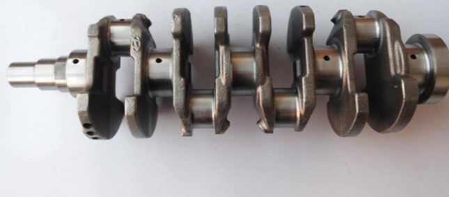 途胜狮跑酷派圣达菲2.7新胜达2.7曲轴 原厂配套 质保十万  G4KB