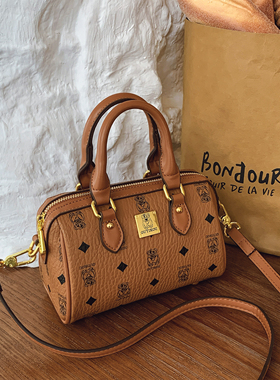 古缇蔻小熊图案波士顿包女包印花手提斜挎包小众高级感枕头包