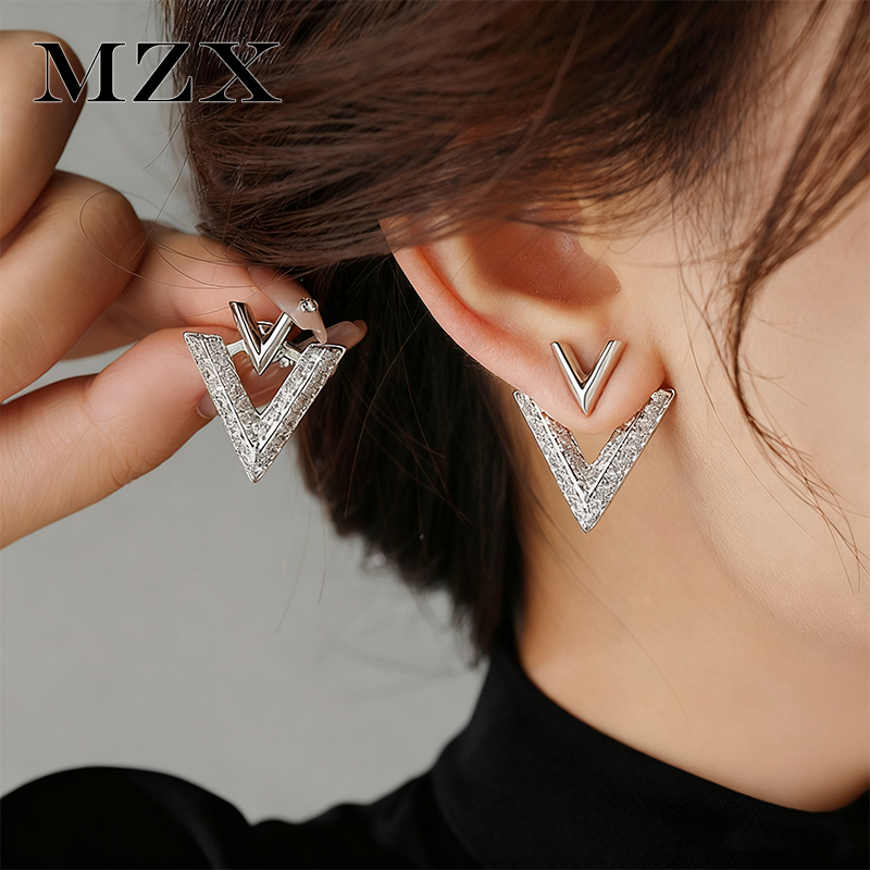 时尚个性V字母镶钻轻奢耳钉