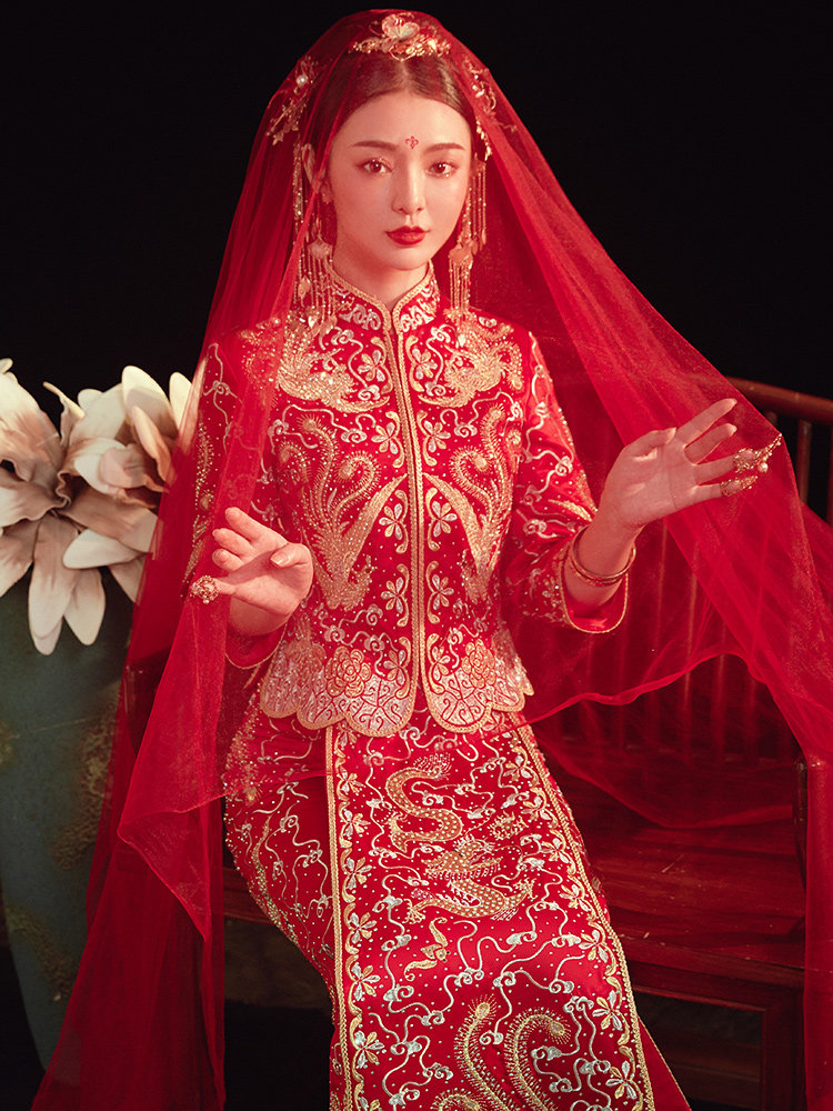 Xiuhe dress bride 2021 new spring dragon and phoenix hanging phoenix Guanxia wedding ancient dress wedding Chinese dress Chinese style