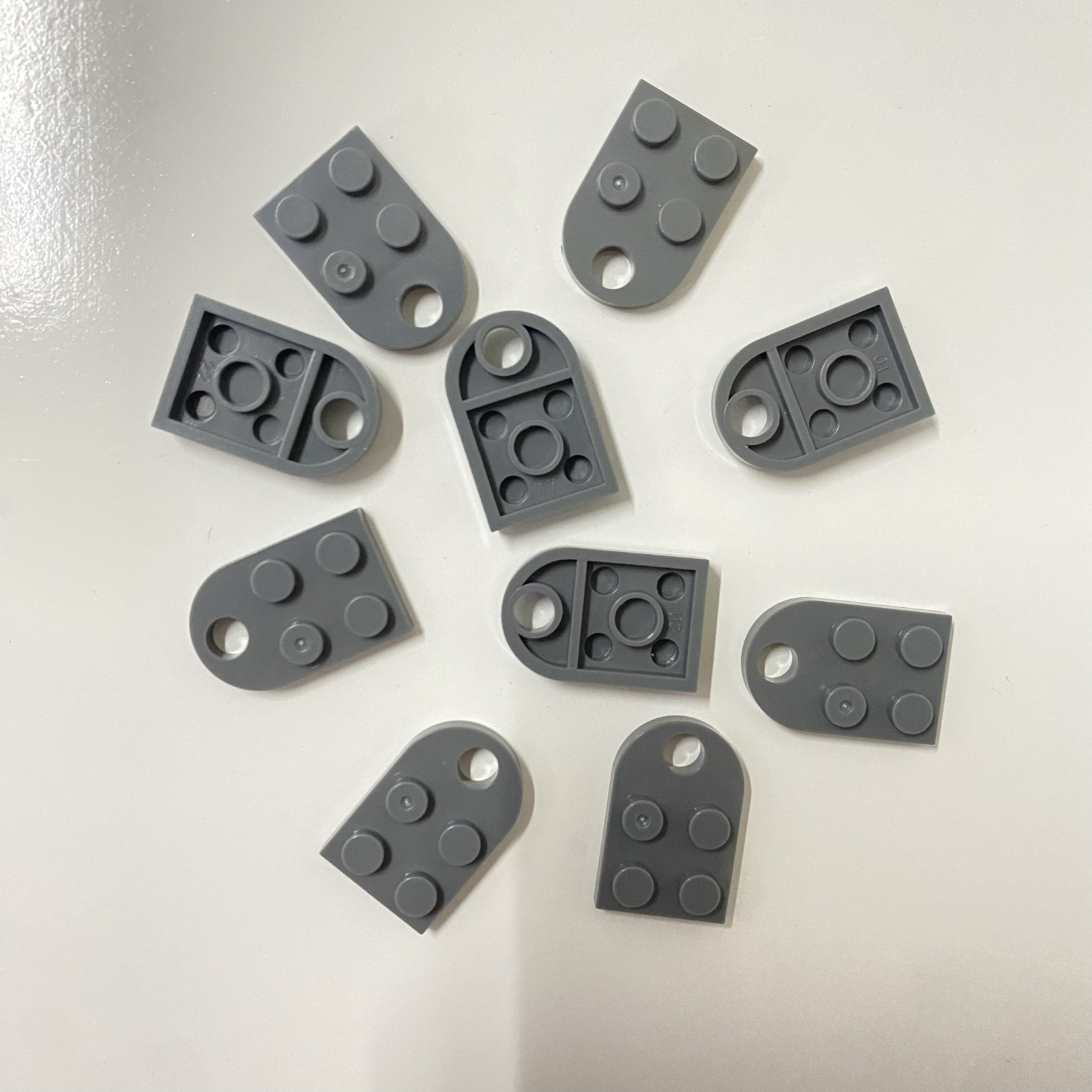 国产MOC 3176 小颗粒拼插积木兼容乐高零配件 2x2单侧圆边带孔板