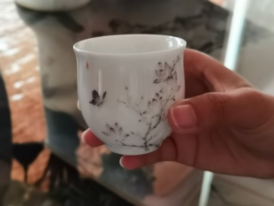 釉上彩主人杯 思明手绘 蝶恋花