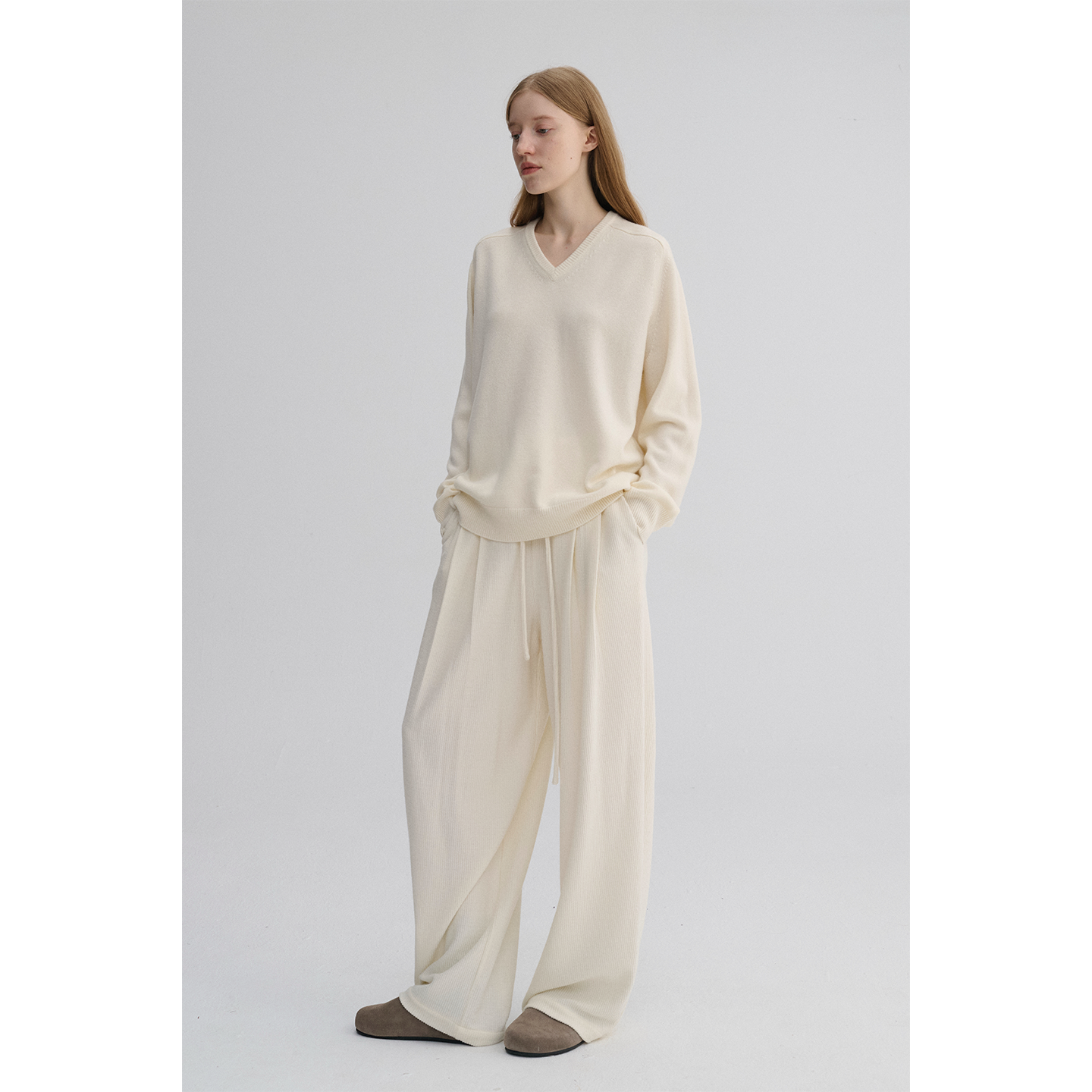 MAISON CECILE 羊毛复古显瘦灯芯绒感条纹肌理松弛百搭抽绳阔腿裤