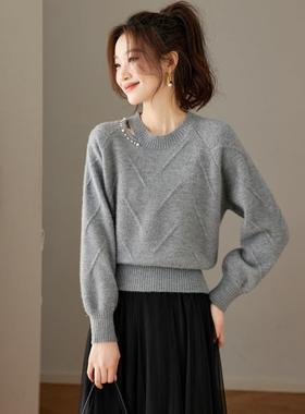 韩系气质圆领针织衫女秋冬钉珠装饰灰色短款毛衣洋气连肩袖打底衫
