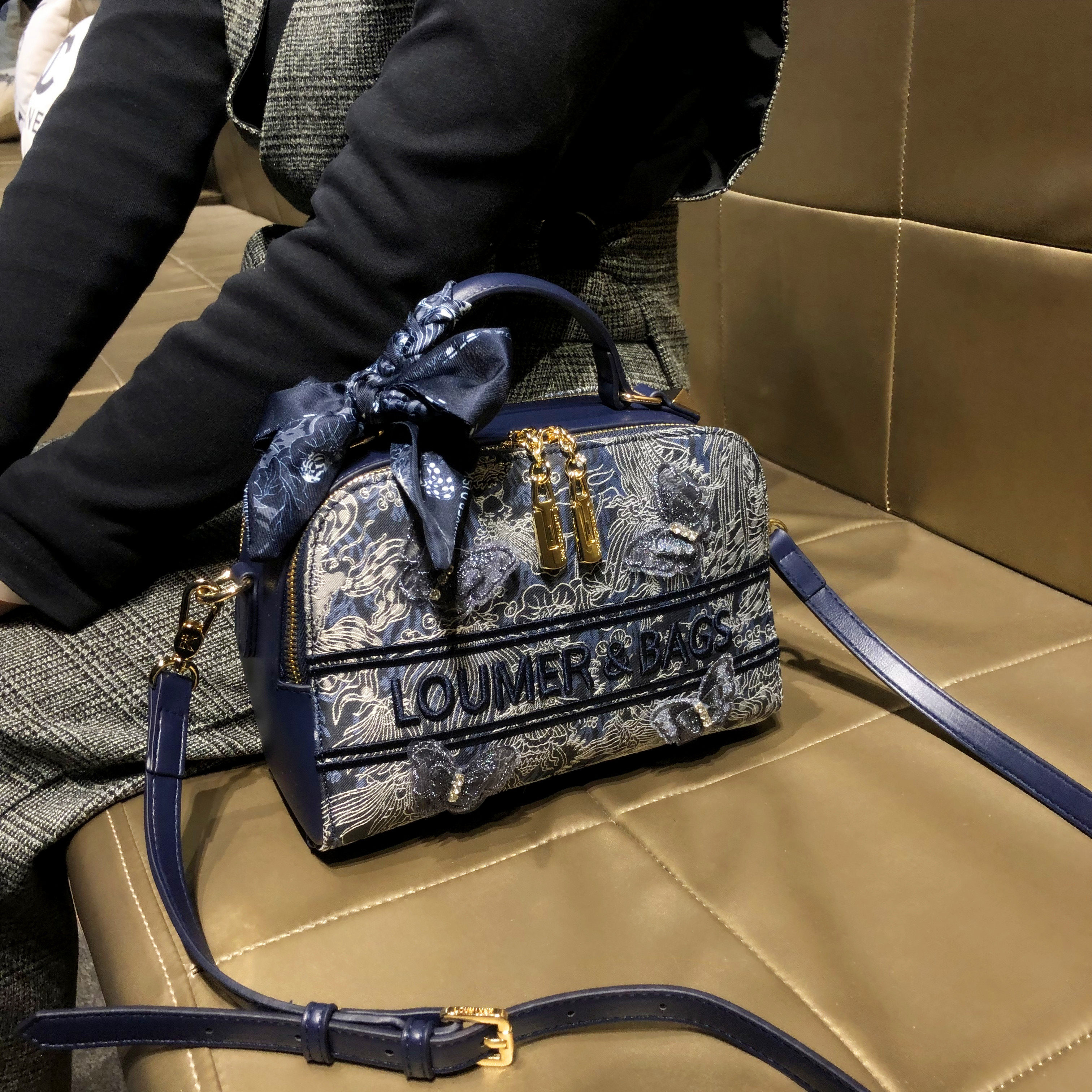 香港品牌包包女款2025新款时尚通勤手提波士顿包真皮单肩斜挎包潮,箱包皮具/热销女包/男包,波士顿包,淘宝优惠券,粉丝福利购,淘宝优惠卷