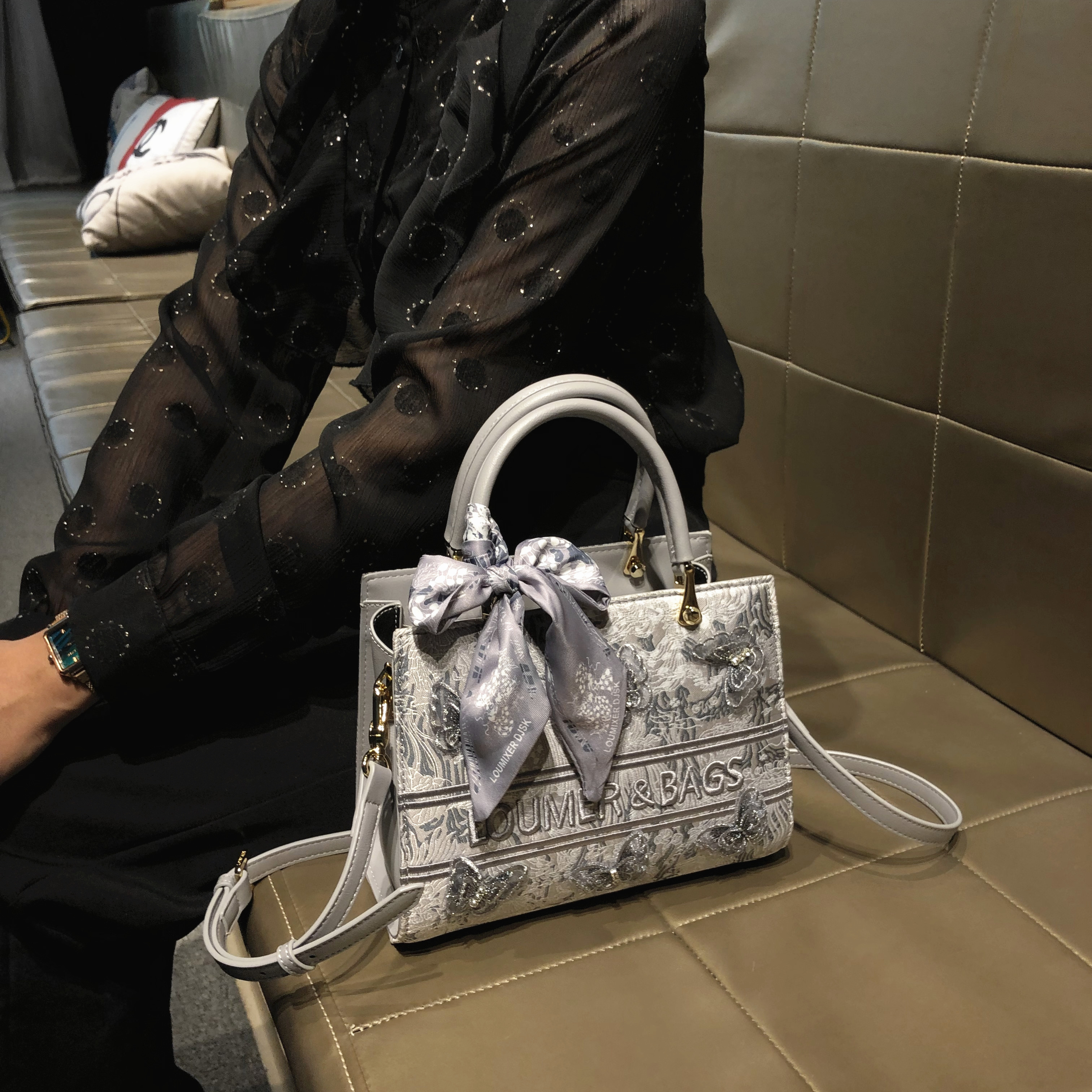 香港品牌包包2026新款女时尚单肩斜挎包女士百搭中国风手提托特包