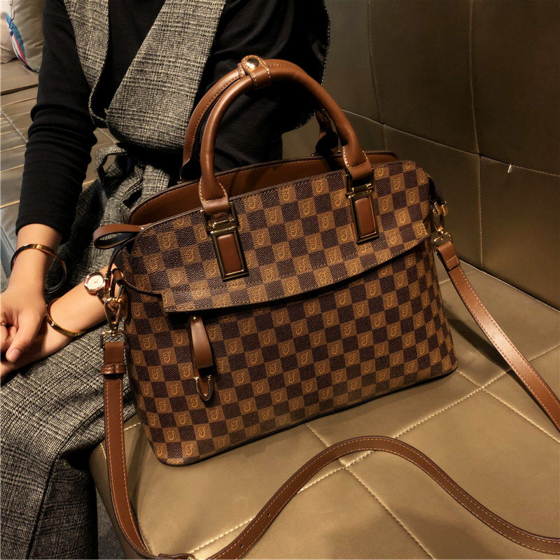 香港品牌包包女大容量通勤百搭单肩手提包真皮复古秋冬斜跨贝壳包,箱包皮具/热销女包/男包,通用款女包,淘宝优惠券,粉丝福利购,淘宝优惠卷