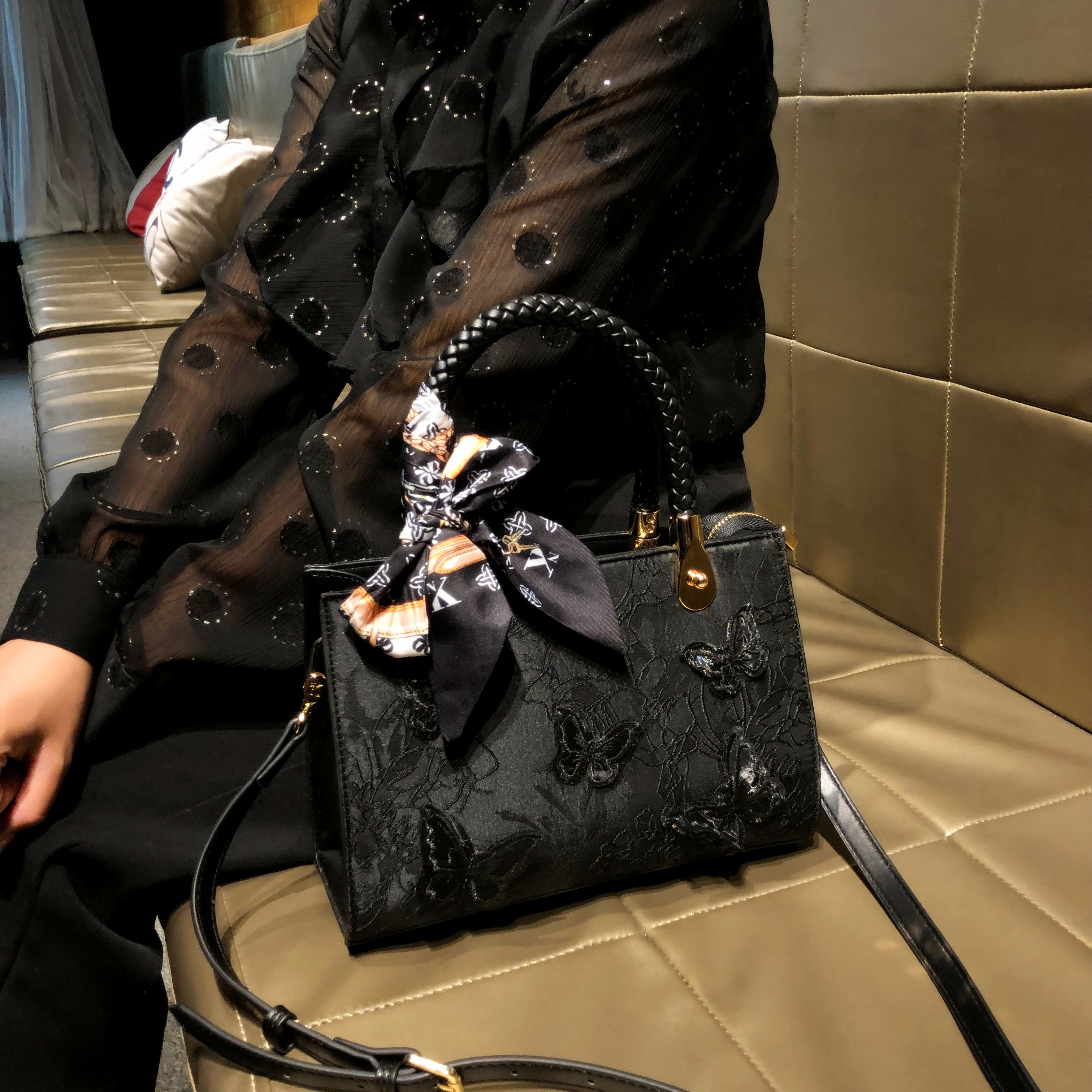 香港品牌时尚刺绣轻奢中式托特包