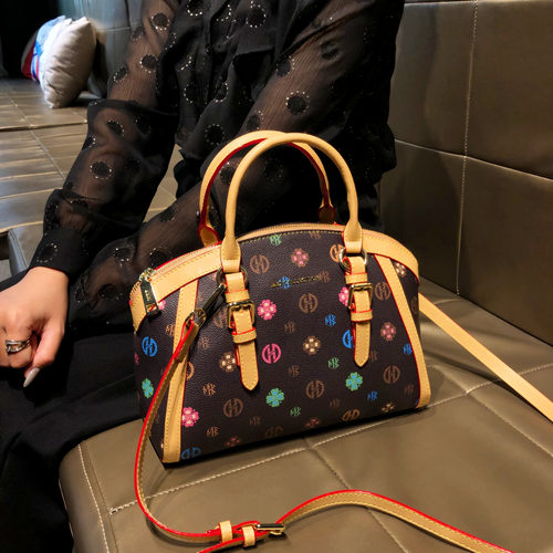 香港品牌复古时尚印花休闲贝壳包