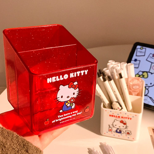 可爱hellokitty分格笔筒学生桌面文具收纳盒大容量置物架化妆刷桶