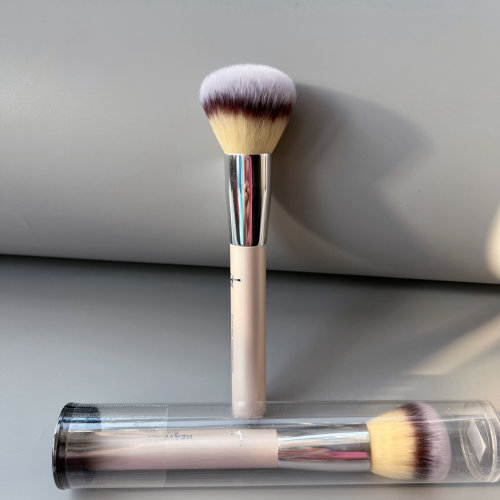 It cosmetics 圆头定妆刷 粉底刷 散粉刷 矿物质粉刷W11A