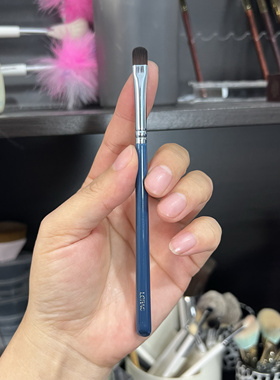 Lorac细节眼影刷 下眼影下眼影刷 巨软的下至妆刷W82A