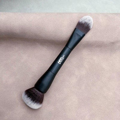 It cosmetics brush双头化妆刷舌型粉底刷防晒霜圆头抛光刷W32