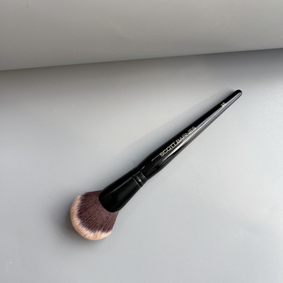 Scott barnes 65#修容刷 修容膏扇形脸颊修容粉刷软毛化妆刷W06A