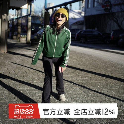 gymna运动休闲女立领美式外套