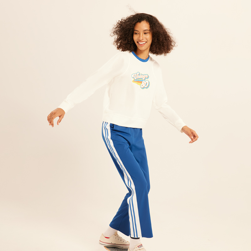 gymna运动休闲圆领复古拼色卫衣