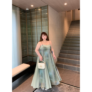dese嘚瑟软糖气质温柔两件套V领长袖 港风复古绿色吊带连衣裙 开衫