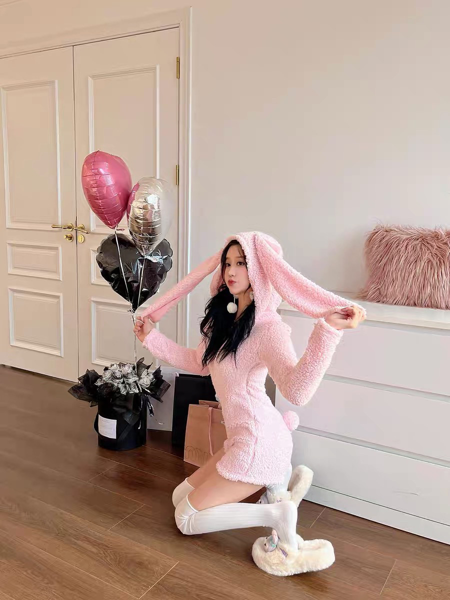 喵喵酱 【垂耳兔】纯欲派对睡衣甜美毛绒连体裤连帽家居服套装