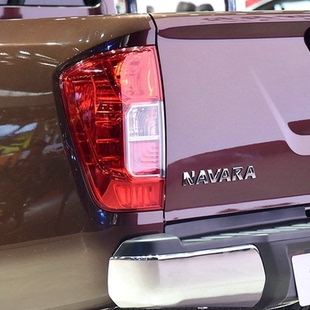 适配郑州新款东风17款纳瓦拉后尾灯总成刹车灯锐骐6皮卡后尾灯罩