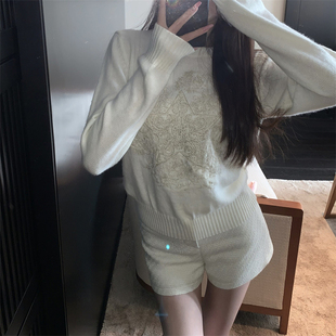 玫瑰金水溶刺绣毛衣女秋冬新款 显瘦设计感百搭上衣潮 小众时髦修身