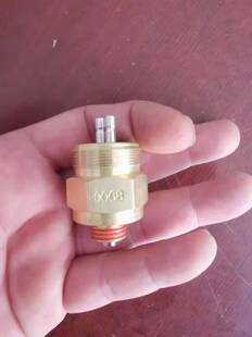 徐工吊车配件 法士特变速箱取力器检测开关 检测开关 法士特正品