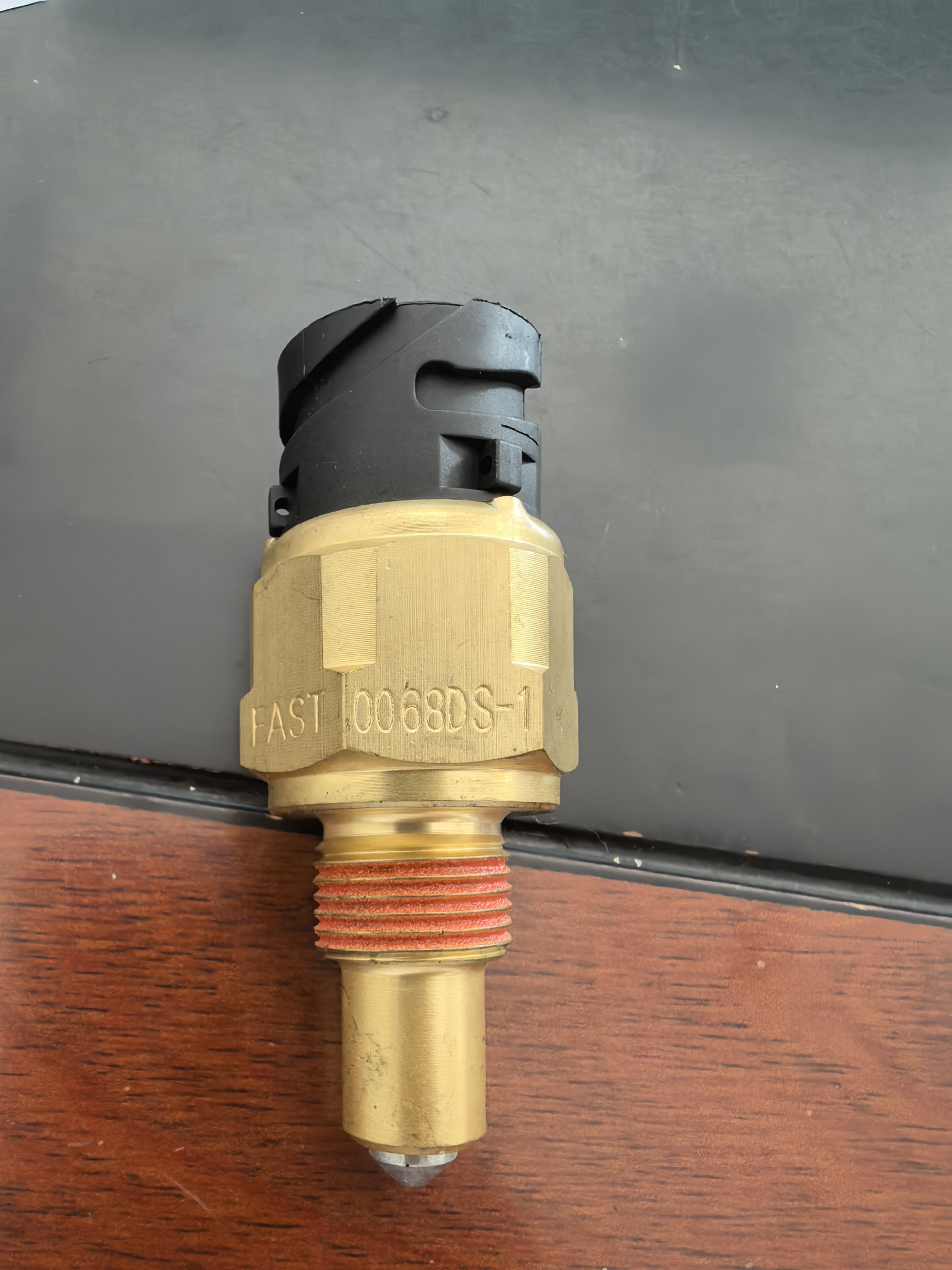 徐工吊车配件 XCT55L6倒车传感器 倒车传感器0068DS-1