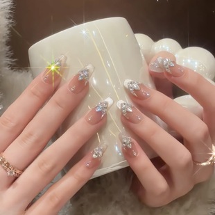 腮红裸色锆石钻 纯手工穿戴甲 婚甲新年甲 许我耀眼