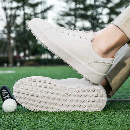 新款高尔夫运动休闲板鞋男女厚底白鞋防水防滑golf固定钉训练鞋