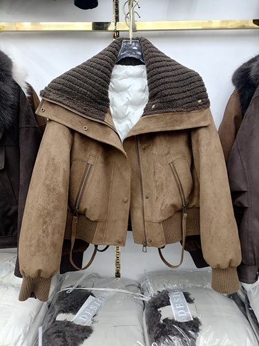 2025冬欧韩休闲麂皮绒棉服女羊羔毛领小个子加厚保暖拉链外套棉衣