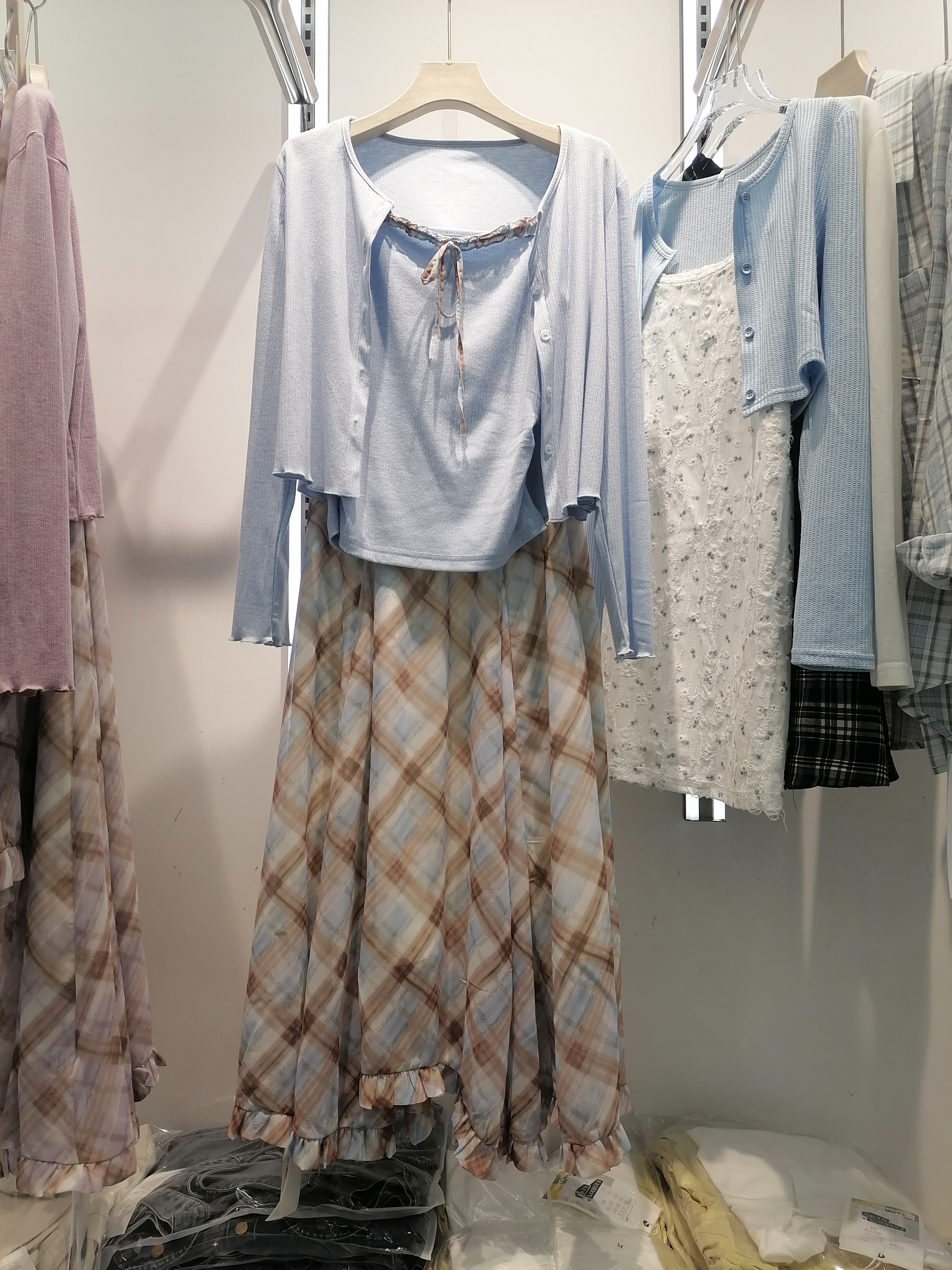 2026春韩系连衣裙套装女长袖开衫吊带不规则格子半身裙三件套裙潮