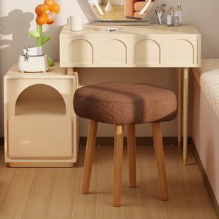 实木凳子化妆凳女生卧室家用梳妆台椅子美甲方凳软包板凳轻奢高级