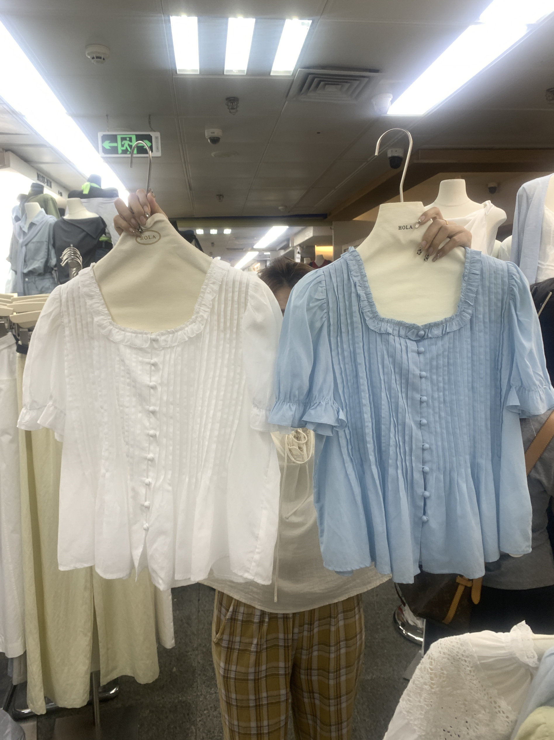 现货十三行新款韩系褶皱单排扣短袖衬衫2025夏季显瘦甜美小衫