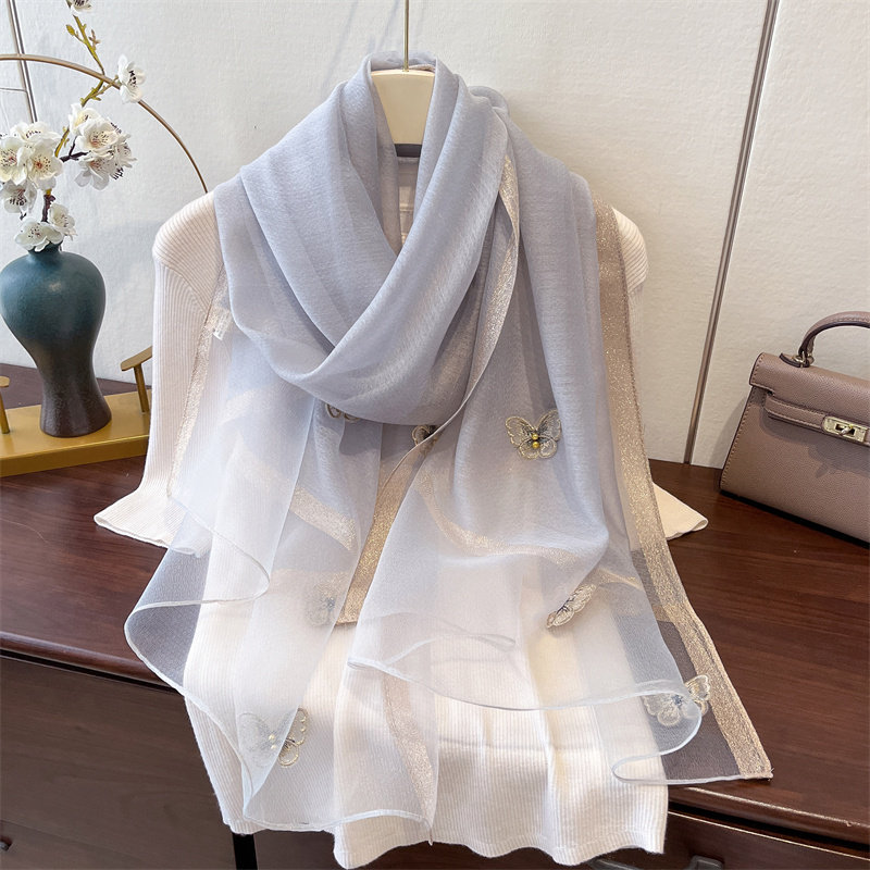 灰色蝴蝶丝巾2025新款女士长围巾送妈妈款礼物仿真丝中年刺绣纱巾