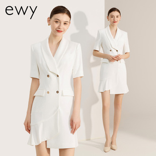 白色西装连衣裙女夏季2025新款职业装气质高端女神范面试正装裙子