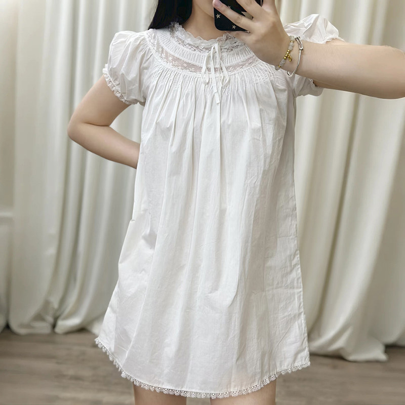 法式小众 2026夏季公主风俏皮泡泡袖蕾丝拼接圆领宽松娃娃裙女