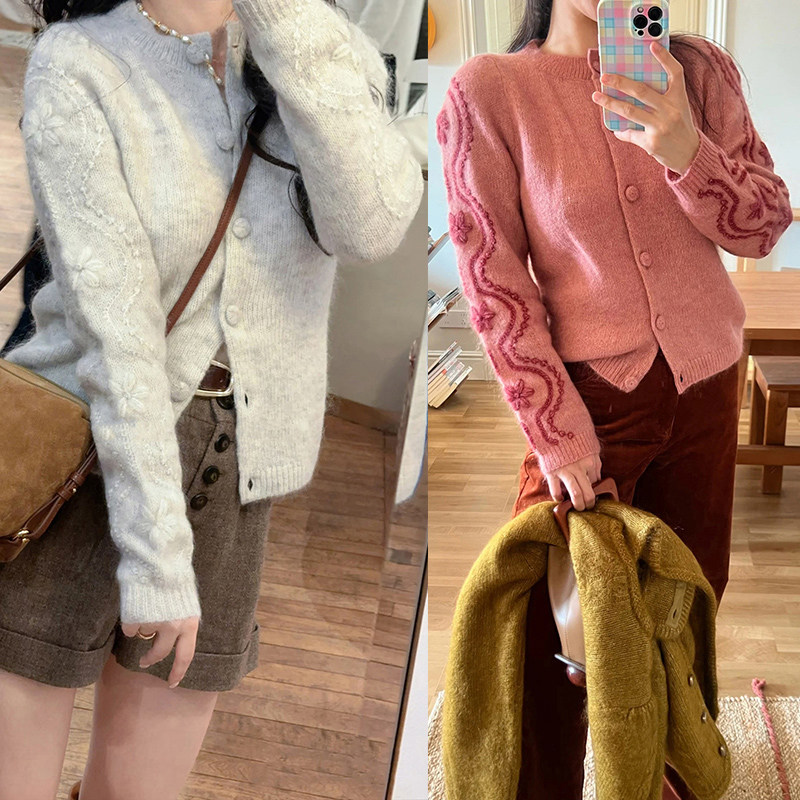 法式小众 2026早春轻奢手工刺绣花混纺开襟圆领包扣毛衣女