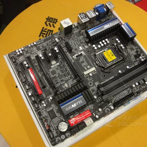 没上过机 / Z77X-UP4 TH Z77 1155 主板议价
