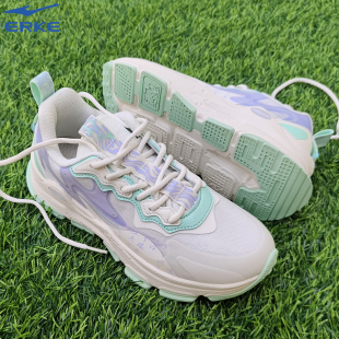 鸿星尔克轻便老爹鞋 女 百搭潮流软底舒适皮面增高显脚小休闲运动鞋