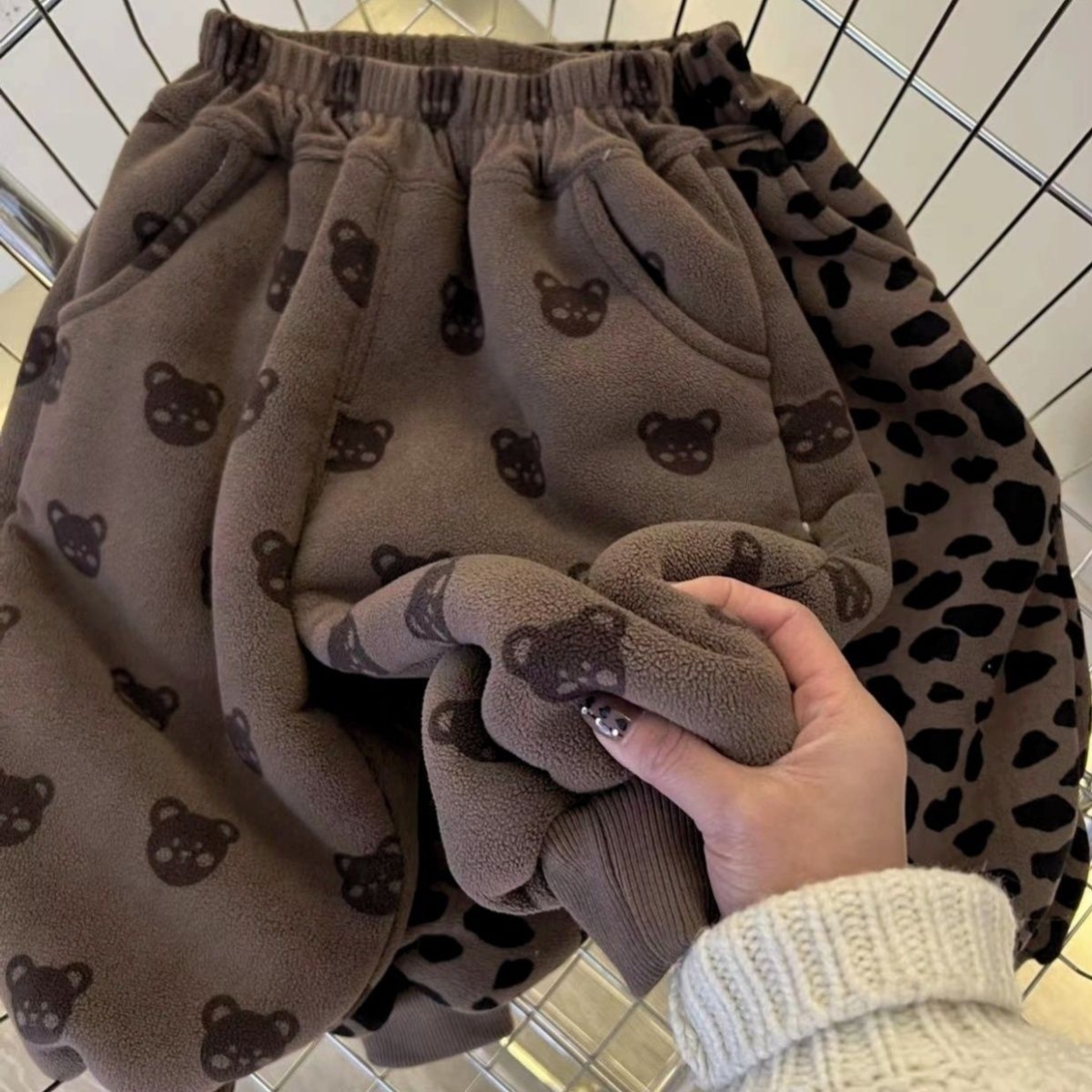 一条过冬摇粒绒加绒儿童裤子冬厚
