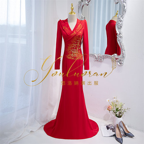 李思思同款红色主持人刺绣礼服