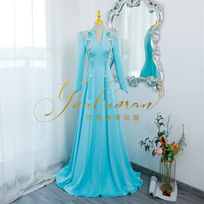 悠洛姌演出服知性重工修身礼服