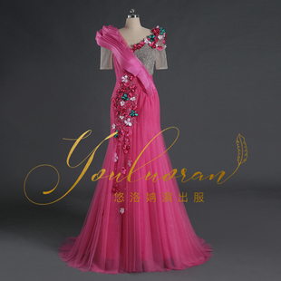 玫红色演出服蝴蝶鱼尾成人独唱歌手比赛演出服独唱礼服女长款优雅