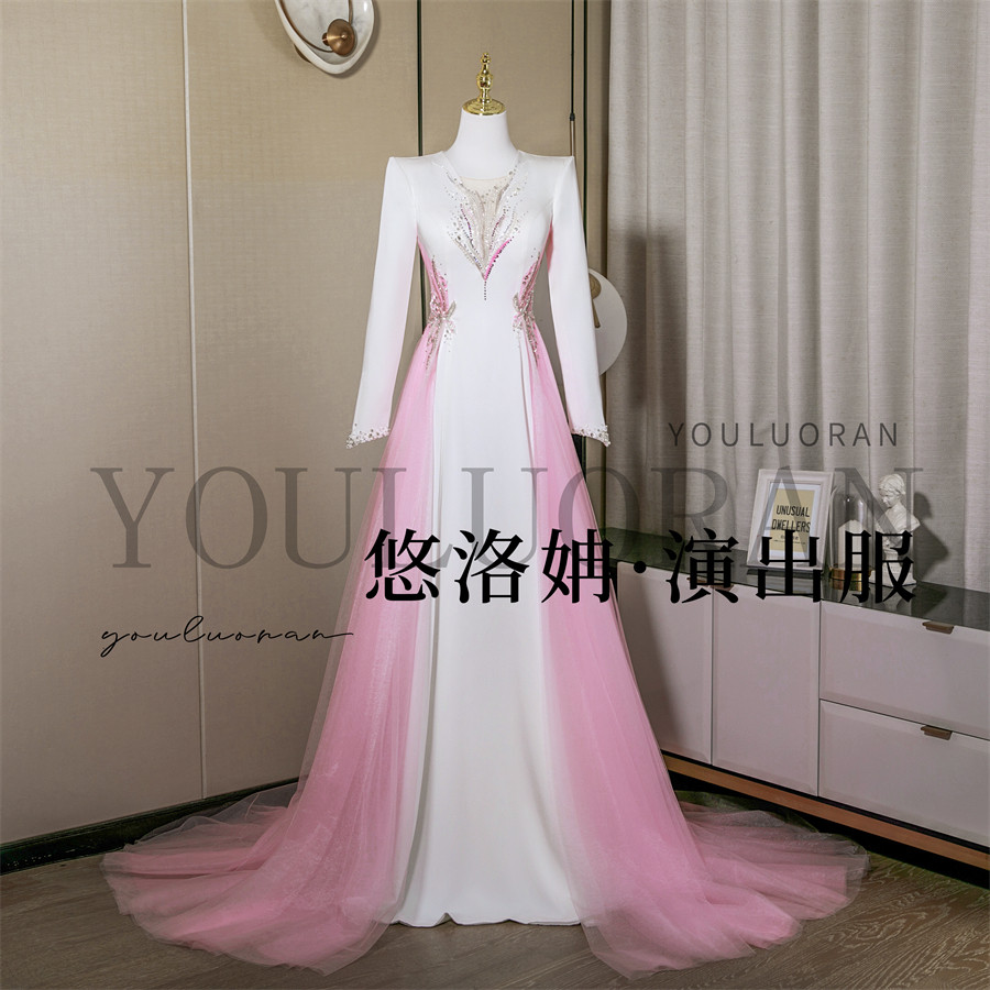 悠洛姌演出服新款拼色深V领修身显瘦舞台礼服艺考声乐独唱演出服