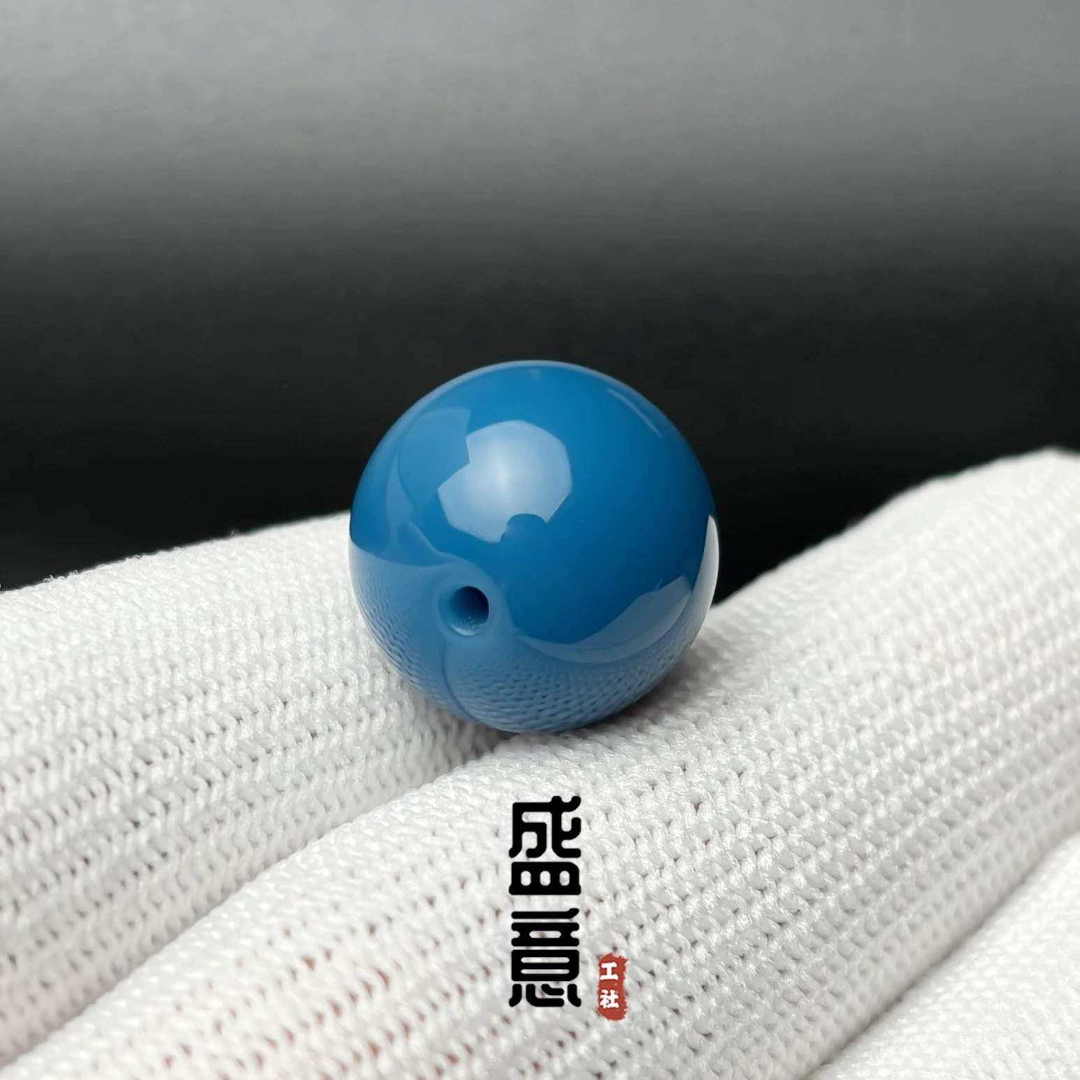 雪巴琉璃高瓷暴力蓝圆珠顶珠腰珠星月金刚猴头绿松南红蜜蜡配珠