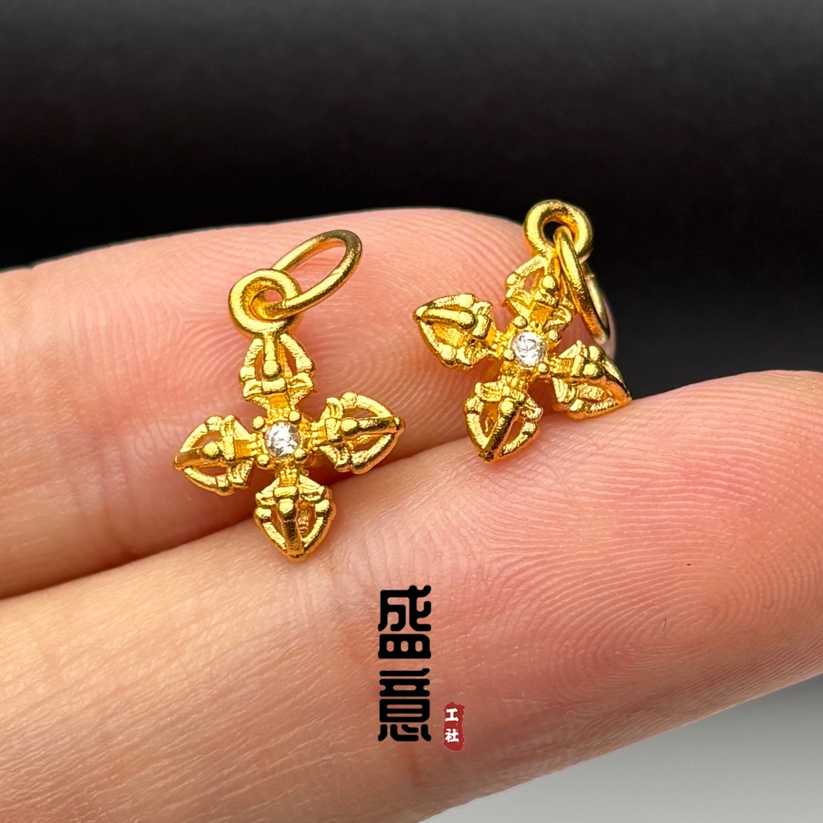 古法24K工艺黄金色文玩镶钻十字金刚杵吊坠项链佛珠手串配饰