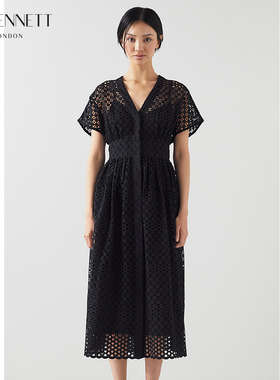 LK BENNETT黑色镂空蕾丝连衣裙女夏新款v领法式收腰长裙高级感