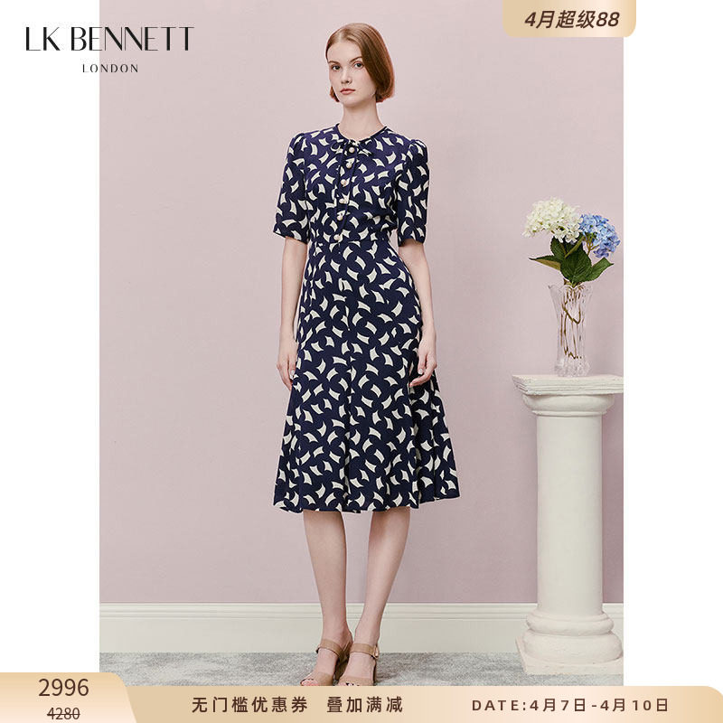 LK BENNETT夏季新款蝴蝶结收腰高级感印花桑蚕丝真丝连衣裙