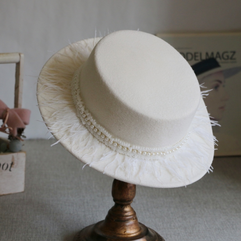 平顶礼帽法式赫本女秋冬白色羽毛