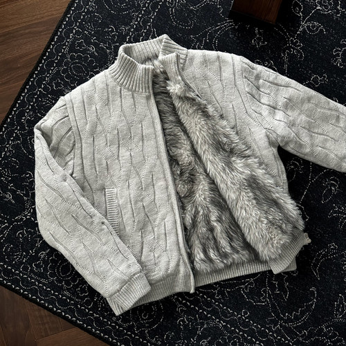 CATSSTAC 荆棘绞花毛衣雕 秋冬保暖 立领设计 双开拉链 轻奢质感